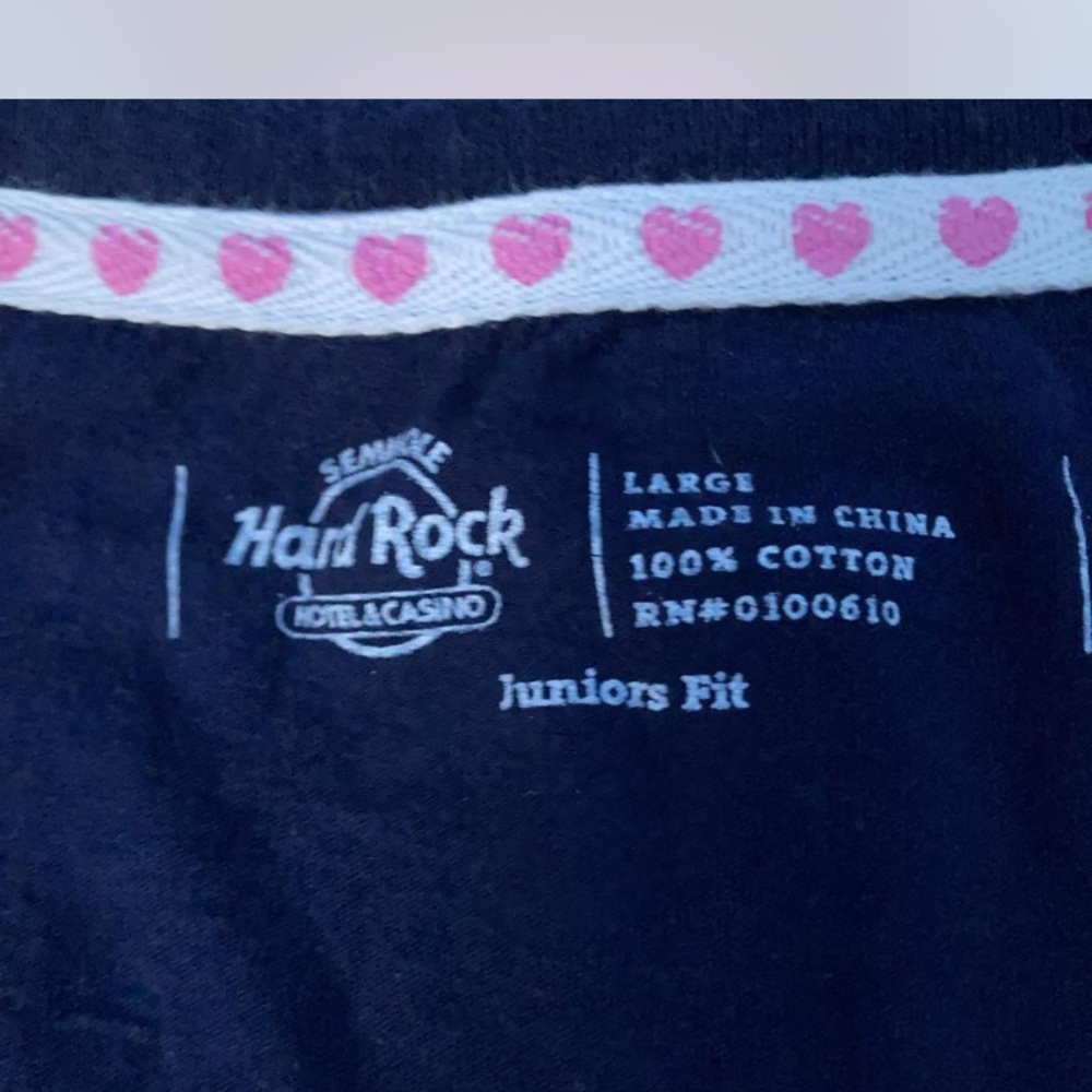 hard rock Café tea with pink stitching - view my informational post!!!